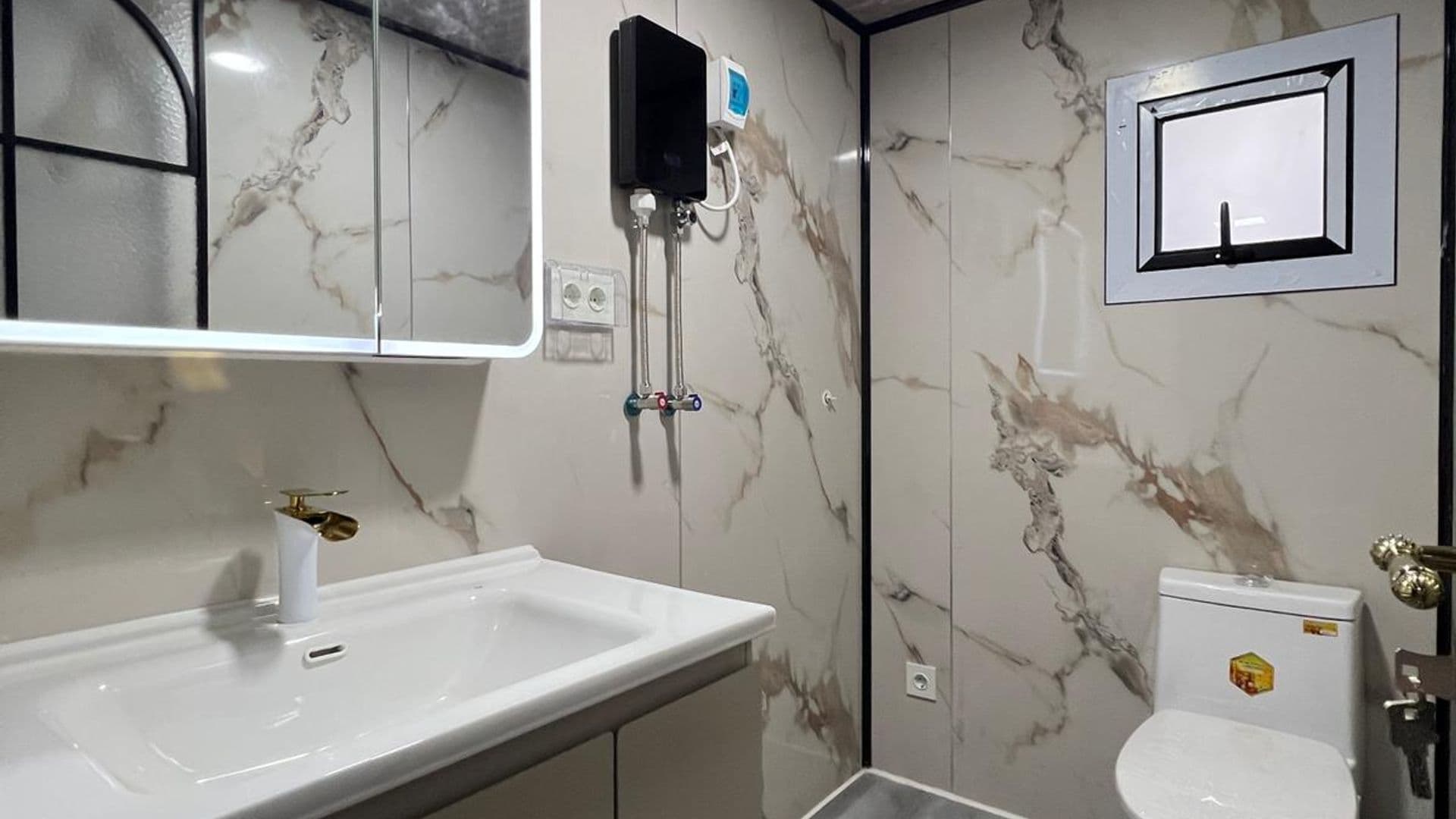 Canary Luxur 72 vista 10